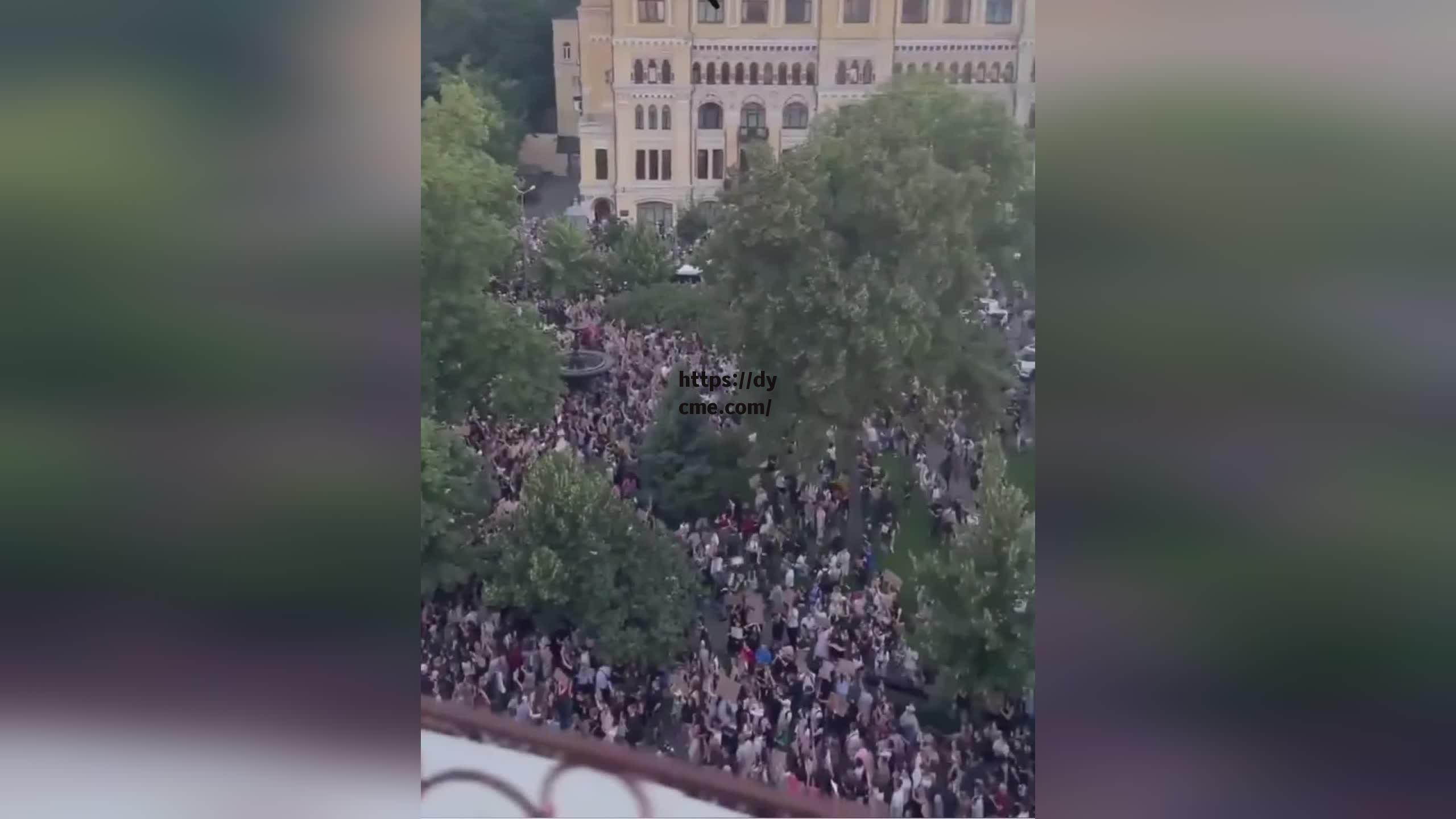 天美麻花星空传剧(天美麻花星空传剧情介绍)