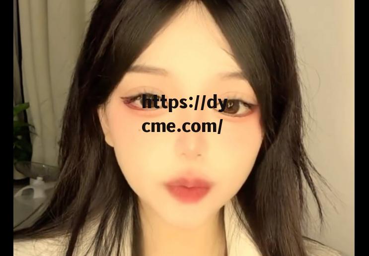 御梦子在线观看免费高清(黑色蕾丝透视露胸旗袍连衣裙)